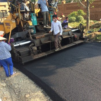 may-rai-tham-be-tong-nhua-asphalt