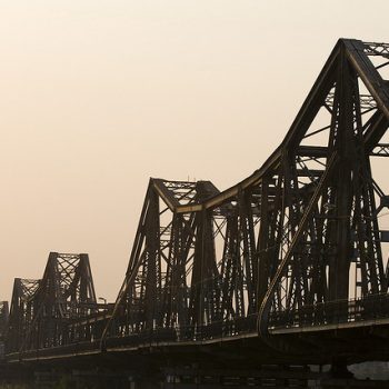 Cầu Long Biên