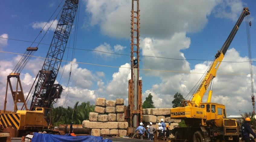 Chọn máy Thi công ép cọc bê tông cho công trình - Công ty cổ phần EROCO